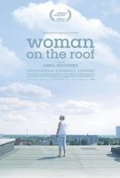 Женщина на крыше